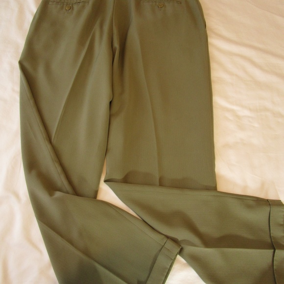 Haggar Men's dress pants, 38X32, cuffed, (0057) - Picture 4 of 6